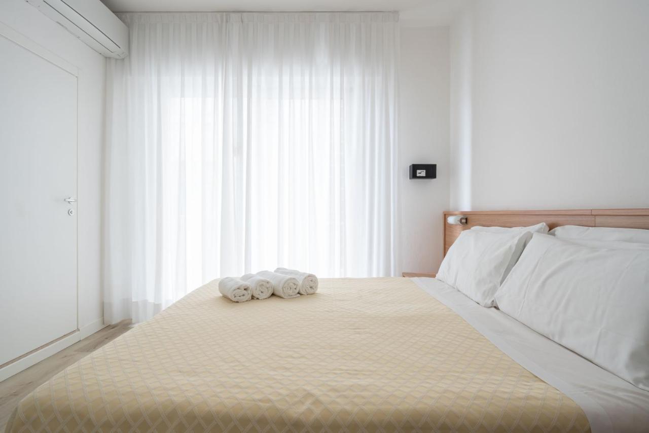 Hotel Boston 3 Stelle Superior Frontemare Лідо-ді-Єзоло Екстер'єр фото